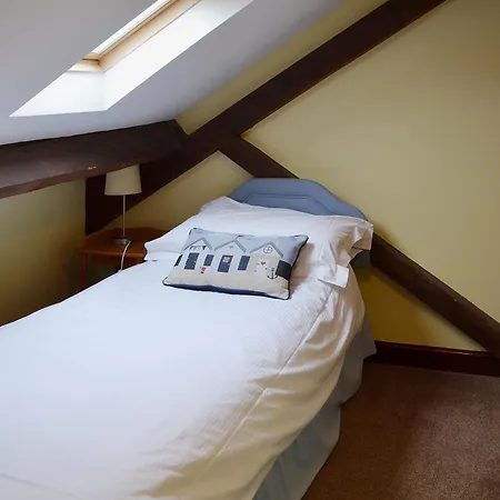 Meadowsweet - E1496 * Scalby (North Yorkshire)